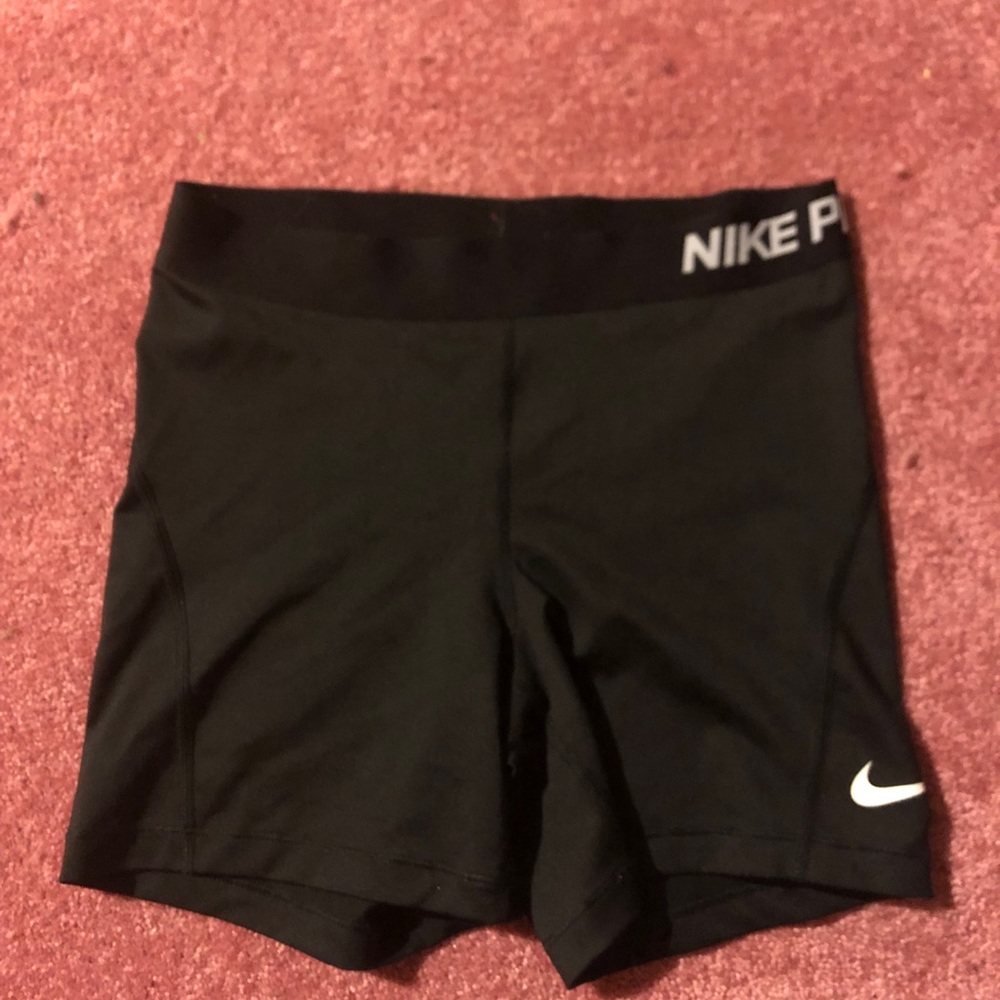 Women’s Nike Pros (worn once)